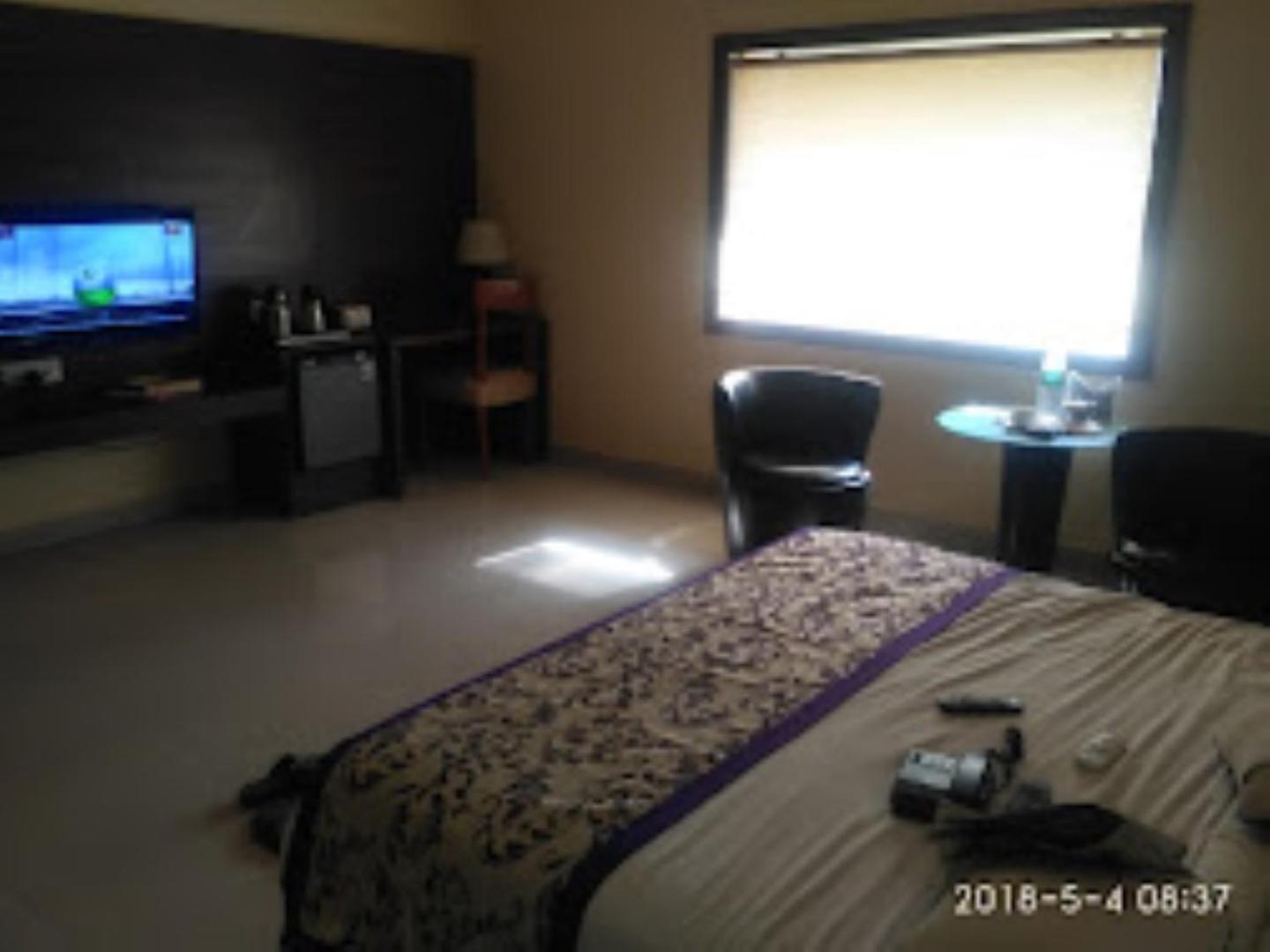 Hotel Saroj Sāgar Buitenkant foto